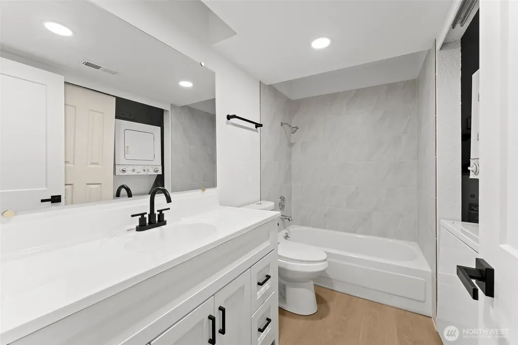 14020 Juanita Drive NE Kirkland WA 98034