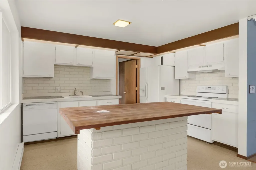 5516 156th Avenue NE Redmond WA 98052