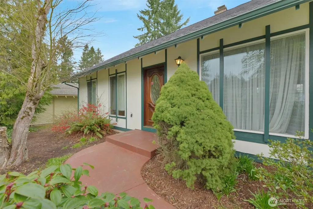 5516 156th Avenue NE Redmond WA 98052