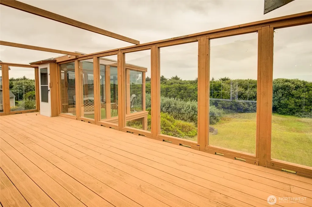347 Sand Dune Avenue SW Ocean Shores WA 98569