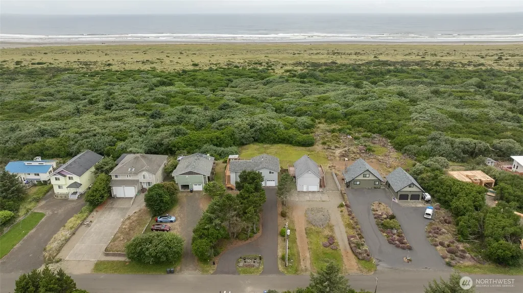 347 Sand Dune Avenue SW Ocean Shores WA 98569