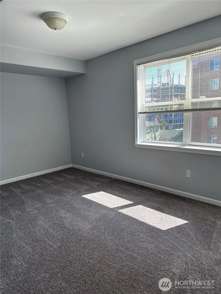 4722 12th Avenue NE Seattle WA 98105