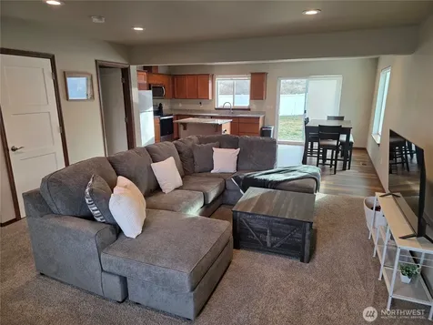 271 George Loop Rock Island WA 98850