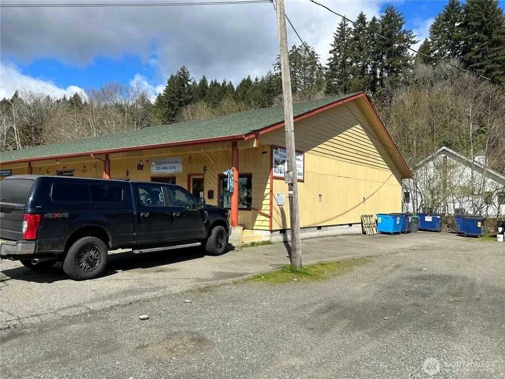 60 N Lake Cushman Road Hoodsport WA 98320