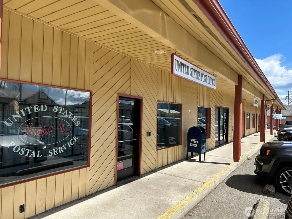 60 N Lake Cushman Road Hoodsport WA 98320