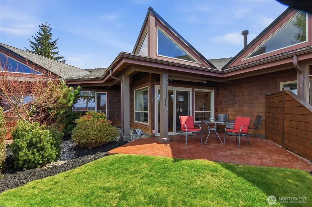 383 NE Romance Hill Road Belfair WA 98528
