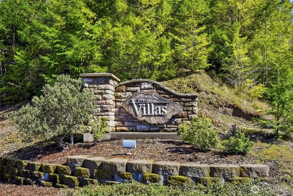 383 NE Romance Hill Road Belfair WA 98528