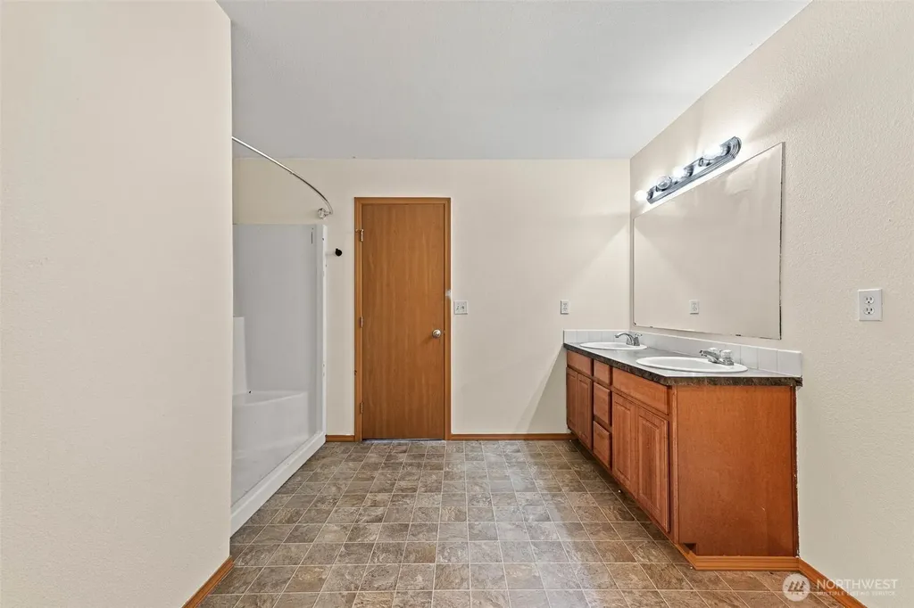 5770 Arcarro Court SE Lacey WA 98503