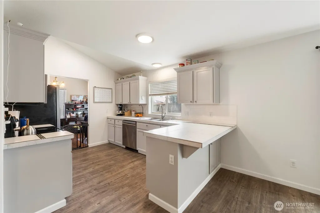 16541 Rainier View Drive SE Yelm WA 98597
