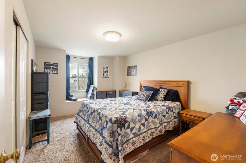 16541 Rainier View Drive SE Yelm WA 98597