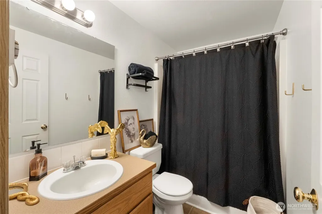 16541 Rainier View Drive SE Yelm WA 98597