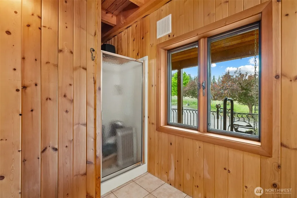 21 Louie Creek Road Curlew WA 99118