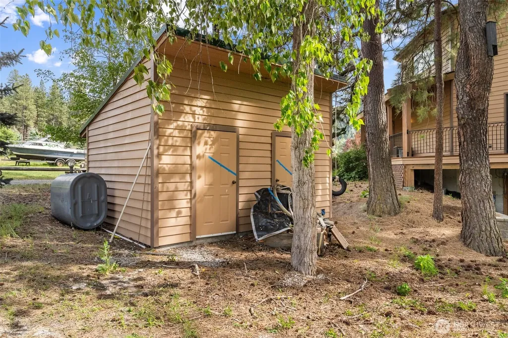 21 Louie Creek Road Curlew WA 99118
