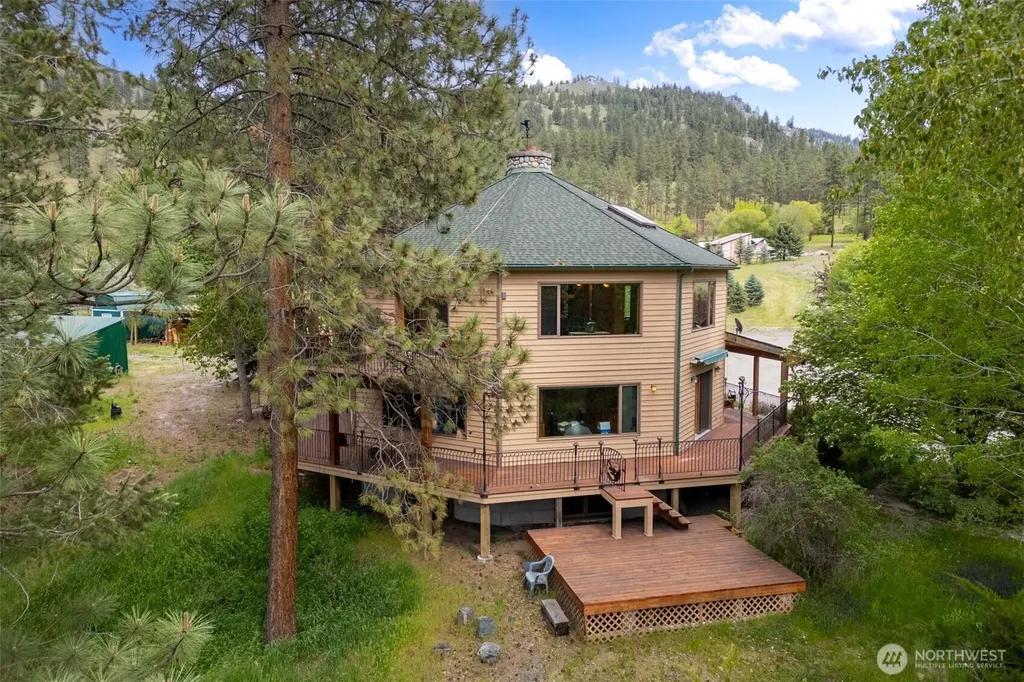 21 Louie Creek Road Curlew WA 99118