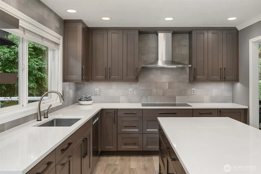 10523 NE 118th Lane Kirkland WA 98034