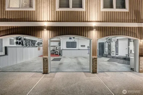 10523 NE 118th Lane Kirkland WA 98034