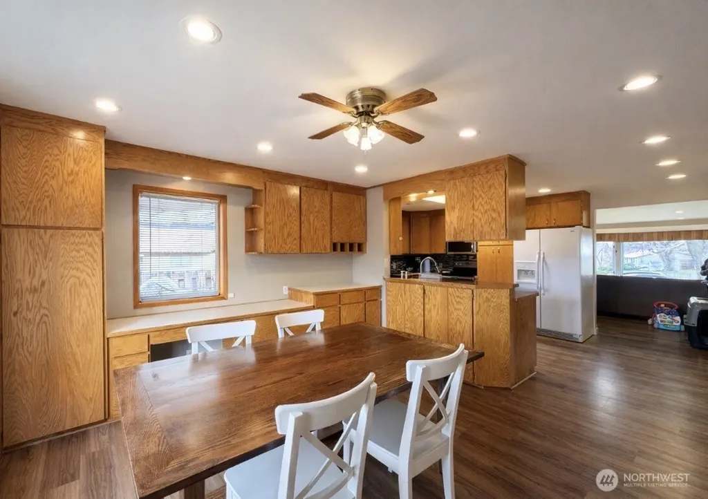 1127 Central Avenue Oroville WA 98844
