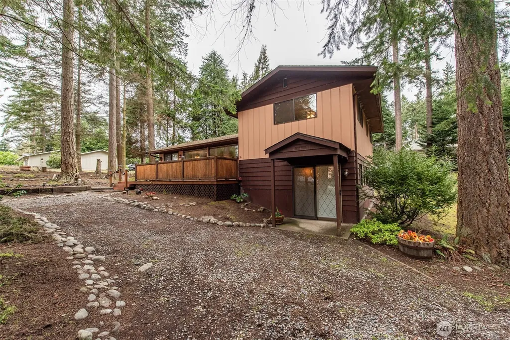 10 Percy Lane Sequim WA 98382