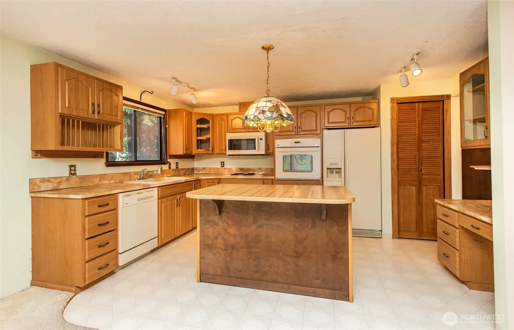 10 Percy Lane Sequim WA 98382