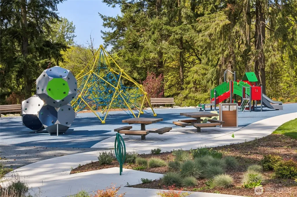 11424 SE 83rd Place Newcastle WA 98056