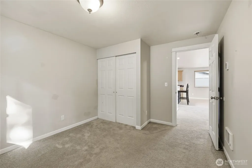 302 S Seventh Avenue Port Hadlock WA 98339