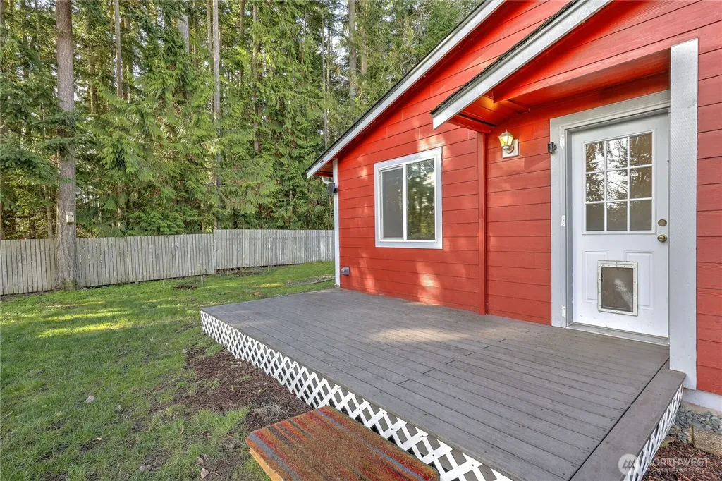 302 S Seventh Avenue Port Hadlock WA 98339