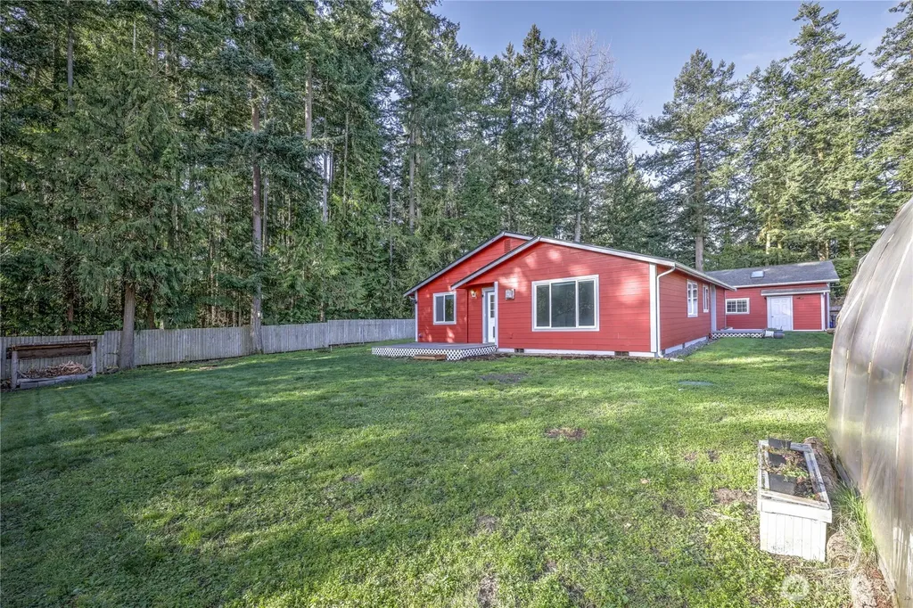 302 S Seventh Avenue Port Hadlock WA 98339