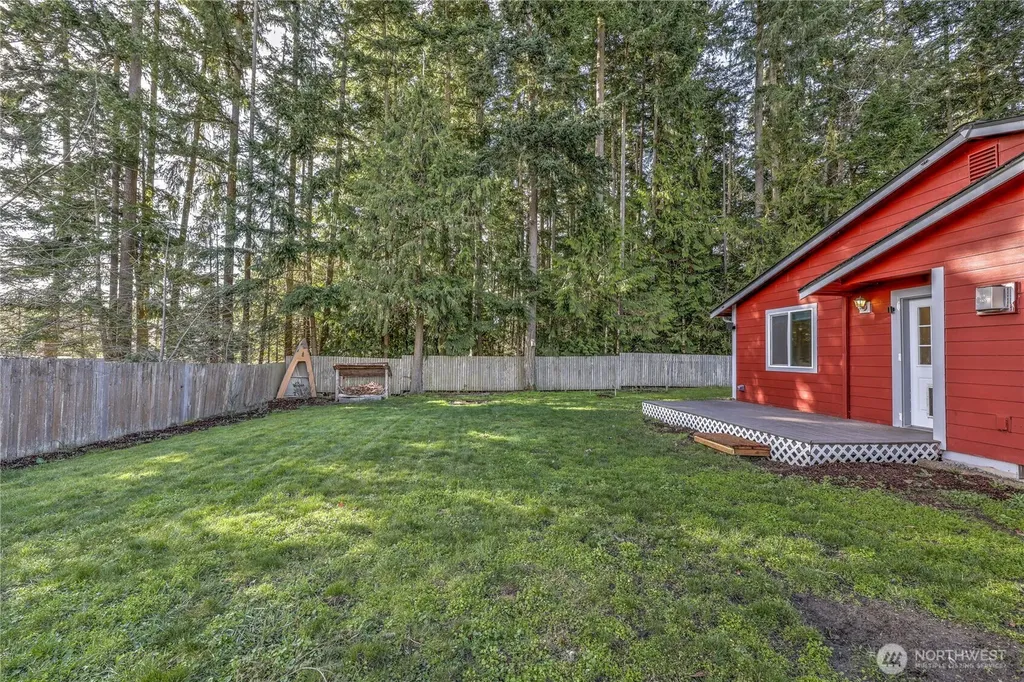 302 S Seventh Avenue Port Hadlock WA 98339