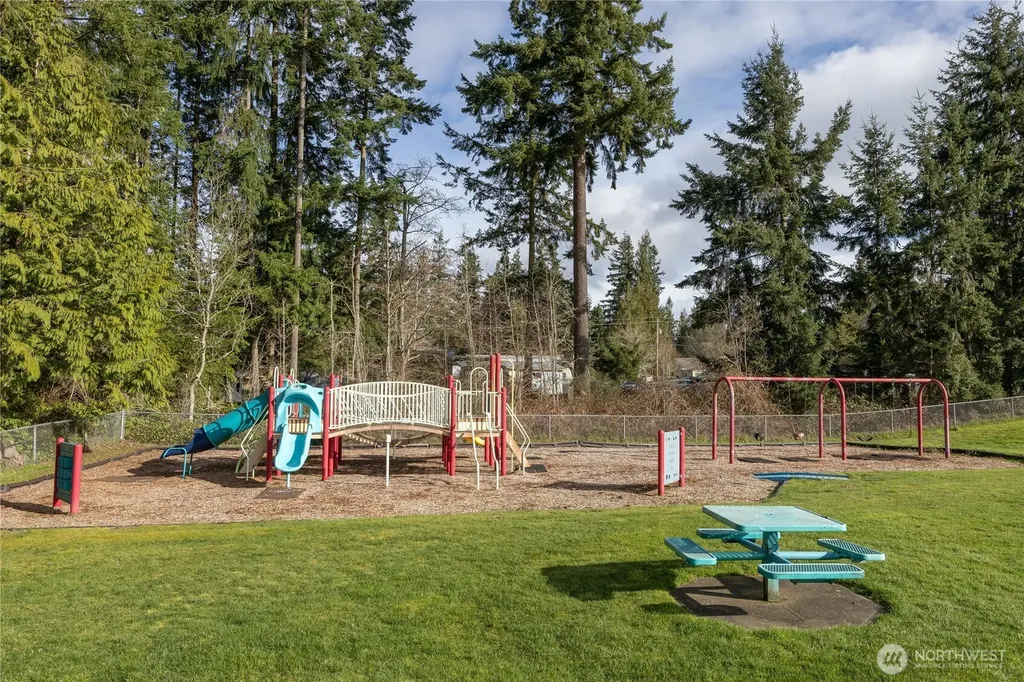 302 S Seventh Avenue Port Hadlock WA 98339