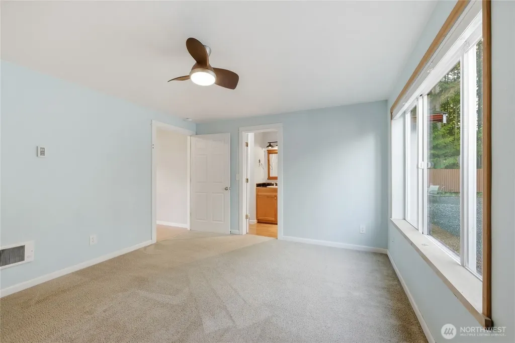 302 S Seventh Avenue Port Hadlock WA 98339