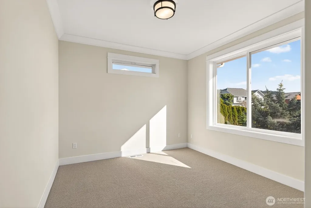 2402 Highland Drive Anacortes WA 98221