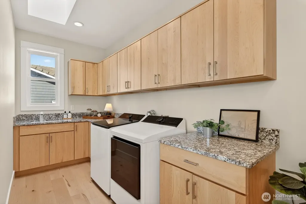 2402 Highland Drive Anacortes WA 98221