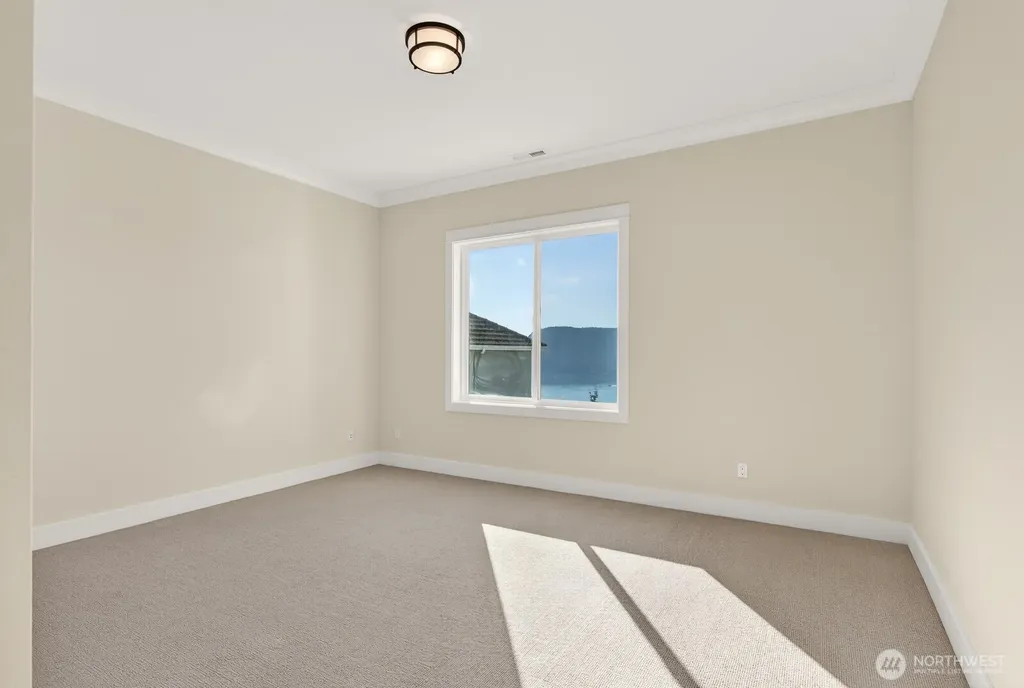2402 Highland Drive Anacortes WA 98221