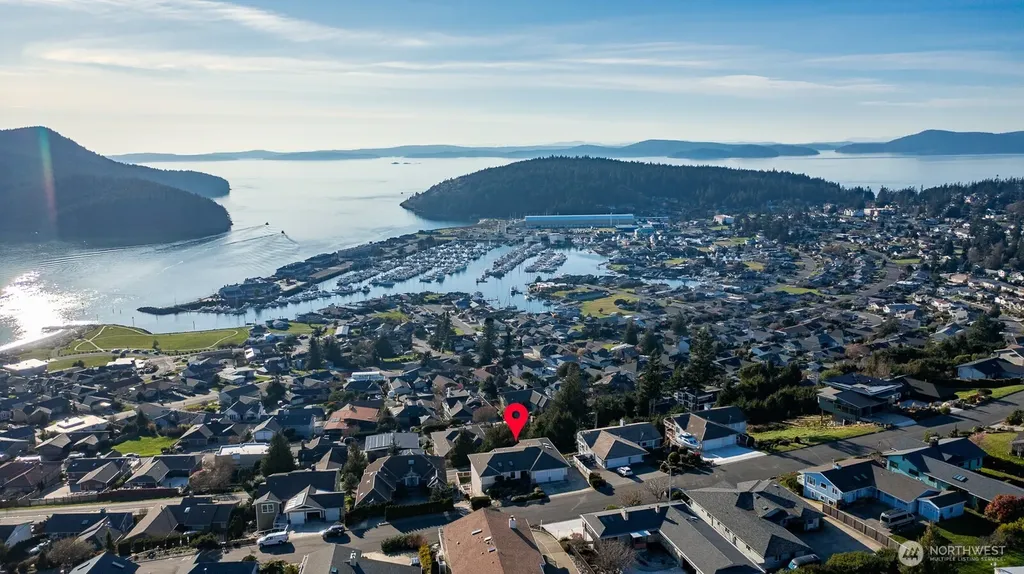 2402 Highland Drive Anacortes WA 98221