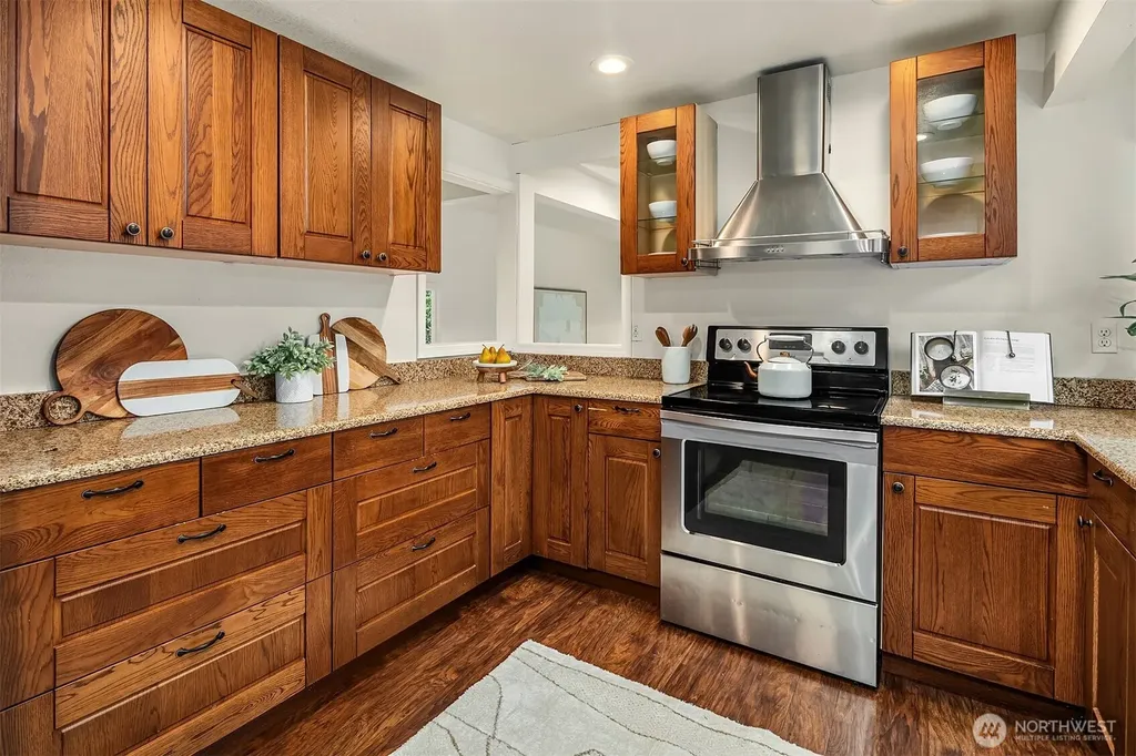 22223 NE 82nd Place Redmond WA 98053