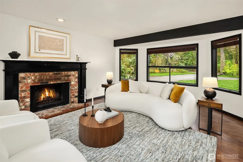 22223 NE 82nd Place Redmond WA 98053