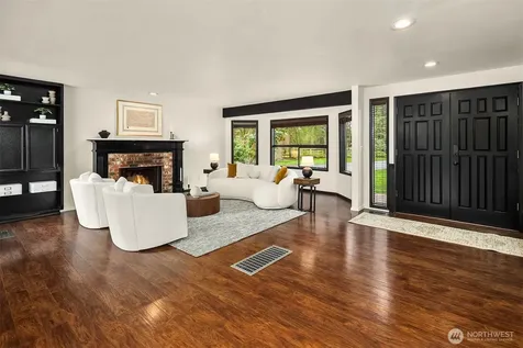 22223 NE 82nd Place Redmond WA 98053