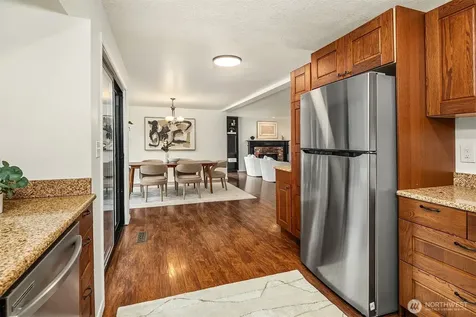 22223 NE 82nd Place Redmond WA 98053