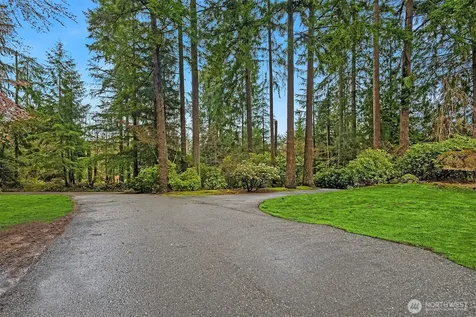 22223 NE 82nd Place Redmond WA 98053