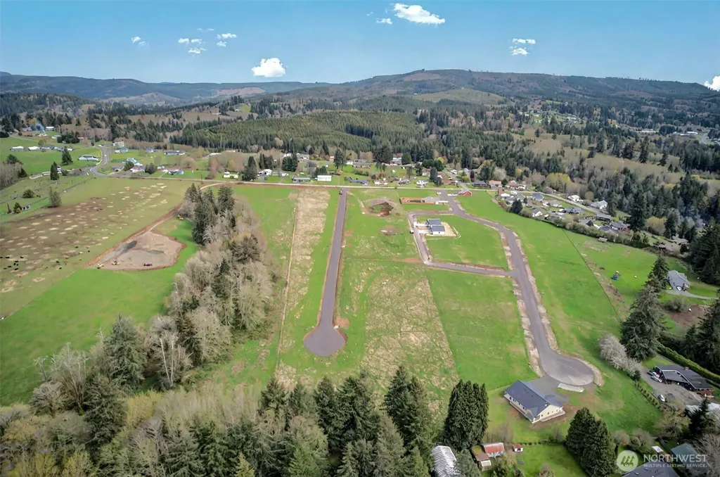 22 Ma'uka Nani Drive Cathlamet WA 98612