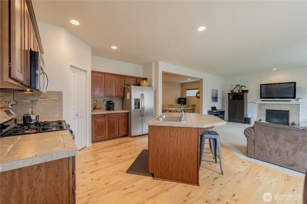 14025 5th Place W Everett WA 98208