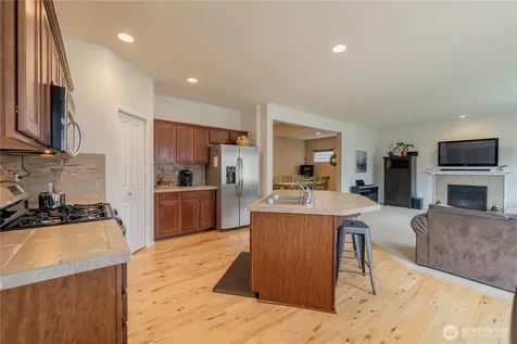 14025 5th Place W Everett WA 98208