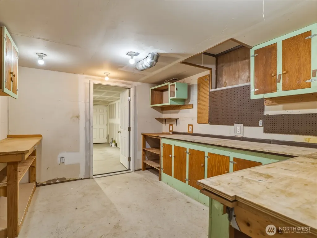 704 Flintstone Drive Camano Island WA 98282