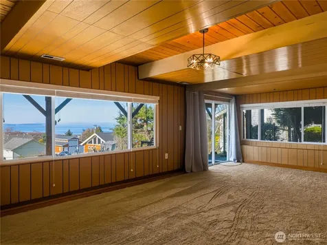 704 Flintstone Drive Camano Island WA 98282
