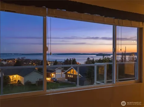 704 Flintstone Drive Camano Island WA 98282
