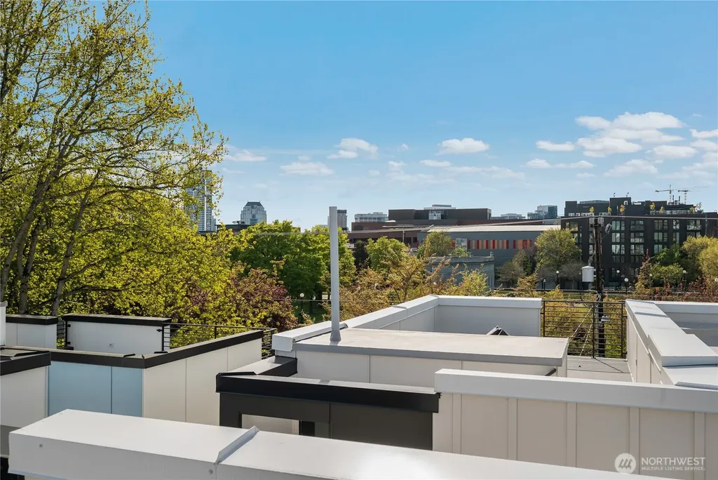 1728 11th Avenue Seattle WA 98122