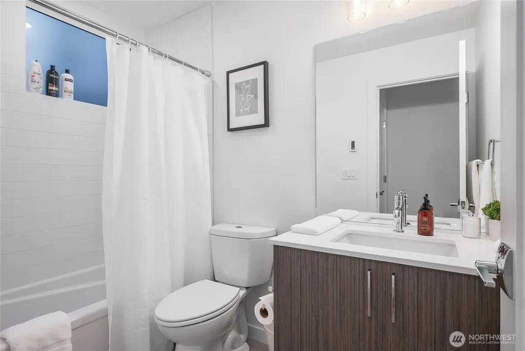 1728 11th Avenue Seattle WA 98122