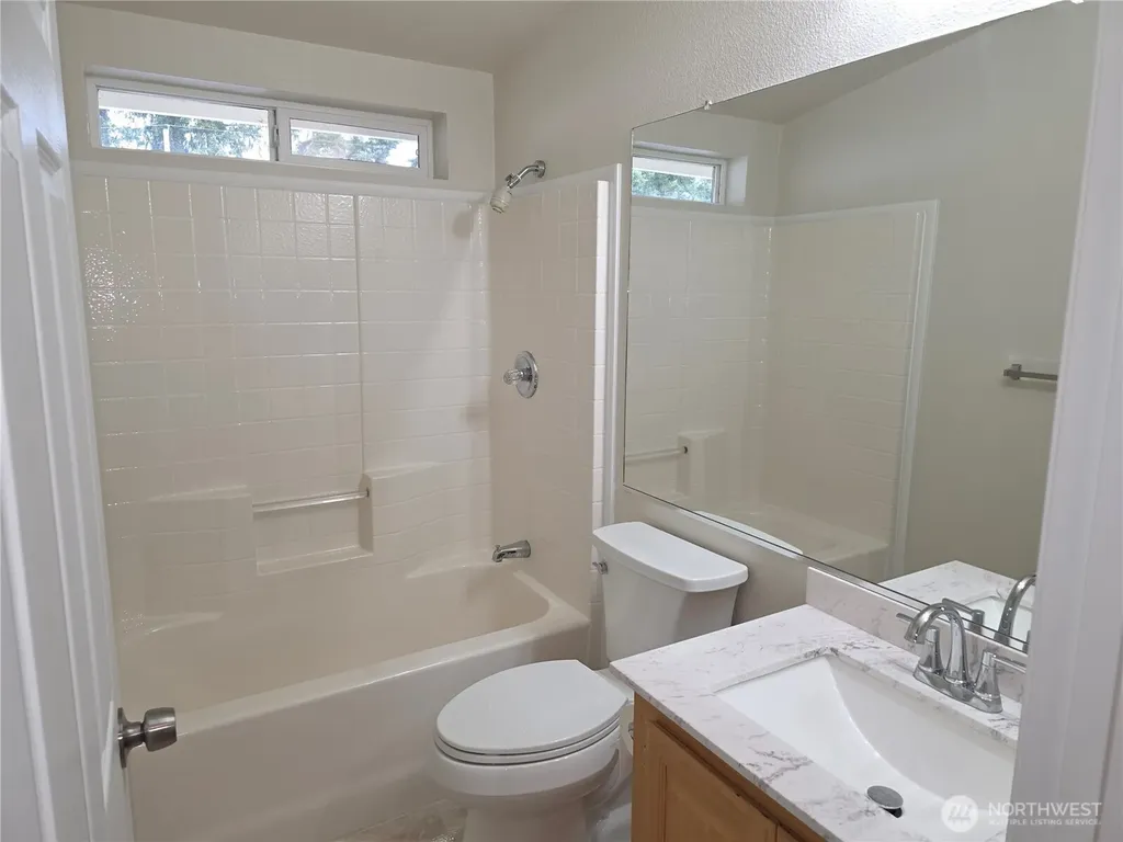 24006 222nd Avenue SE Maple Valley WA 98038