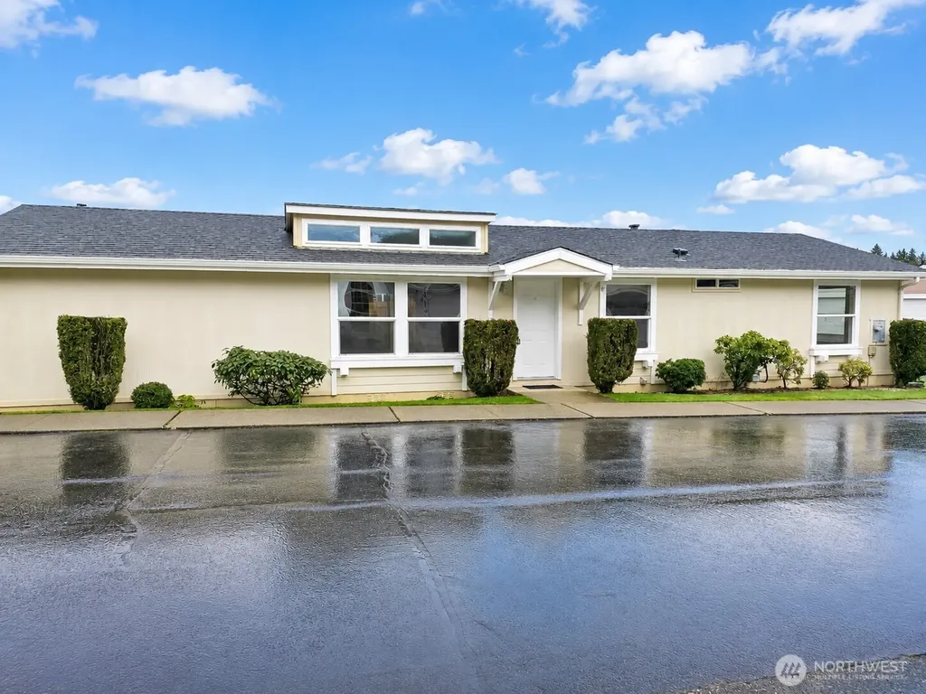 24006 222nd Avenue SE Maple Valley WA 98038