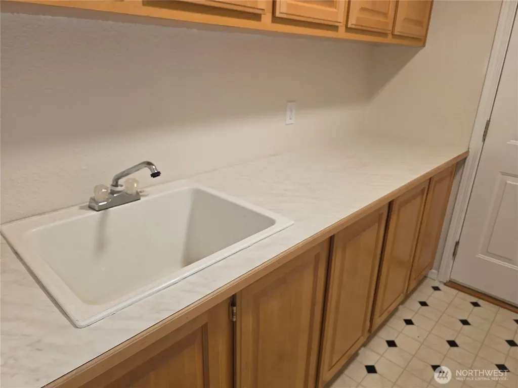 24006 222nd Avenue SE Maple Valley WA 98038